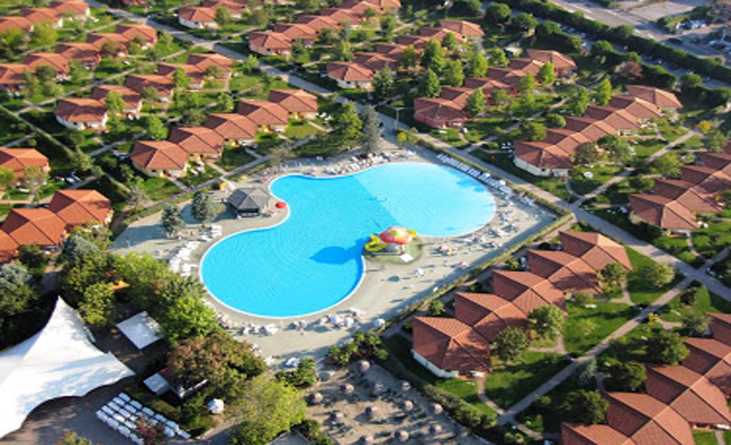 Bella Italia 4*