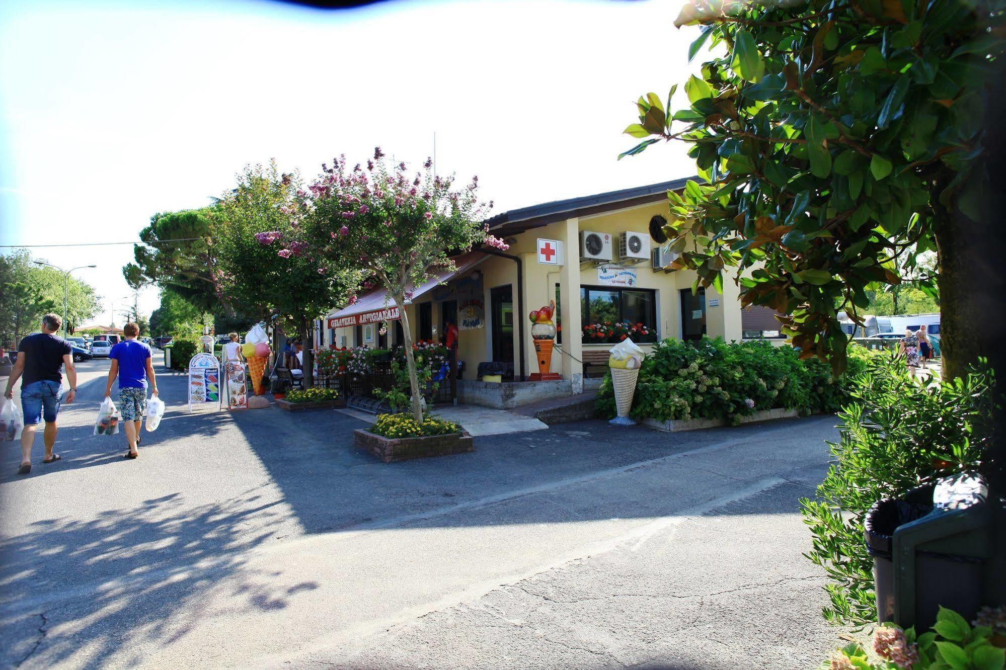Bella Italia 4*