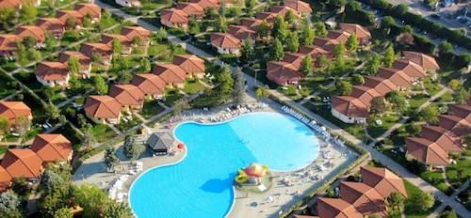 Village de vacances Bella Italia 4*